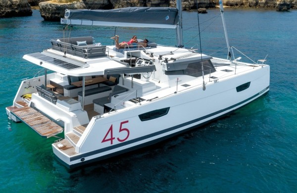 elba45_elba-45-cruising-catamarans-fountaine-pajot-sailing-catamarans-9c